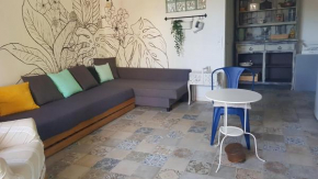 Petite maison avec jardin